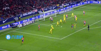 上海久事以111-72大胜四川丰谷，展现强大实力，全队多点开花，四川队虽努力但难敌强队。