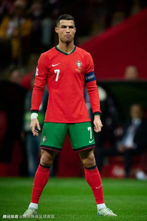 曼联明年还将不得不花巨资买人。