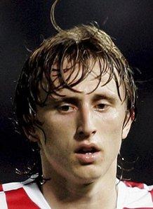 切尔西客战伯恩茅斯首发：帕尔默回归，加纳乔PK塞梅尼奥