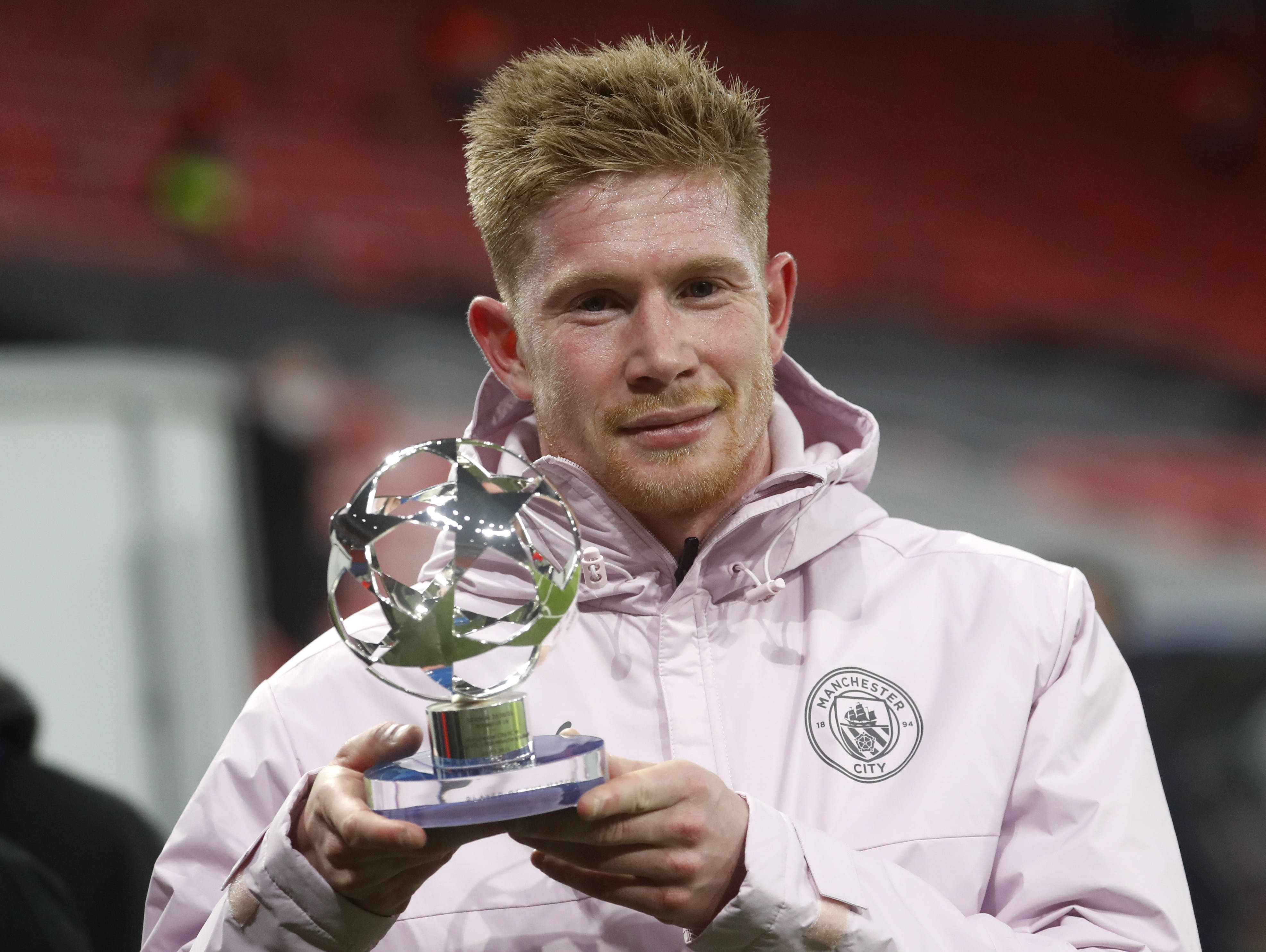 上海主帅战术布置引赞赏