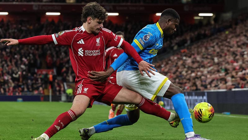 压力来了！阿森纳1-2遭绝杀优势只剩2分，双中卫缺席问题太大