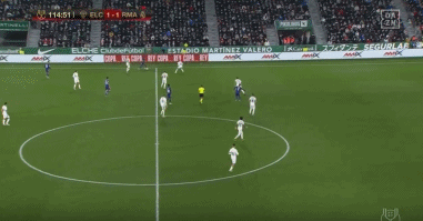 18岁新秀王洪泽CBA首秀获赞成熟如28岁