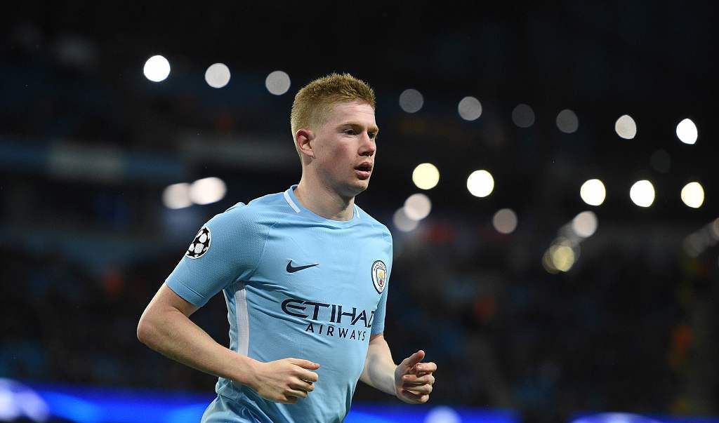 中国澳门球员：澳门联赛球员平均每场收入约445-890元人民币