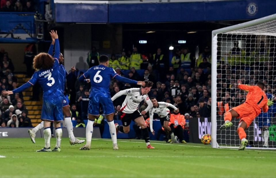 英媒：拜仁有意在一月永久签下梅努，已和他的经纪人直接会谈